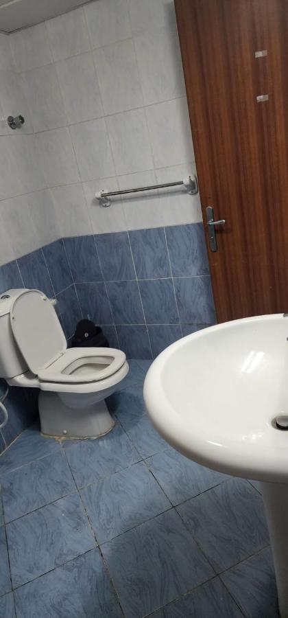 Sharing Motel Rooms Abu Dhabi Luaran gambar