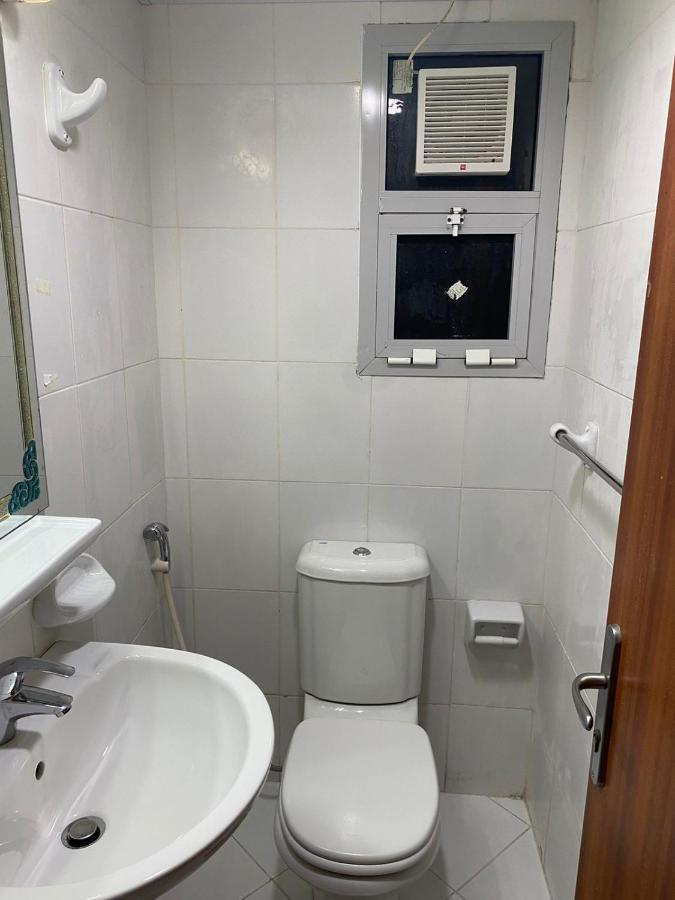 Sharing Motel Rooms Abu Dhabi Luaran gambar